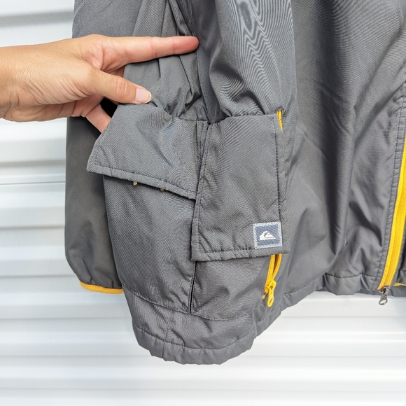 Quiksilver Jackets & Coats Quicksilver Maximum Lightweight Snow Jacket Poshmark